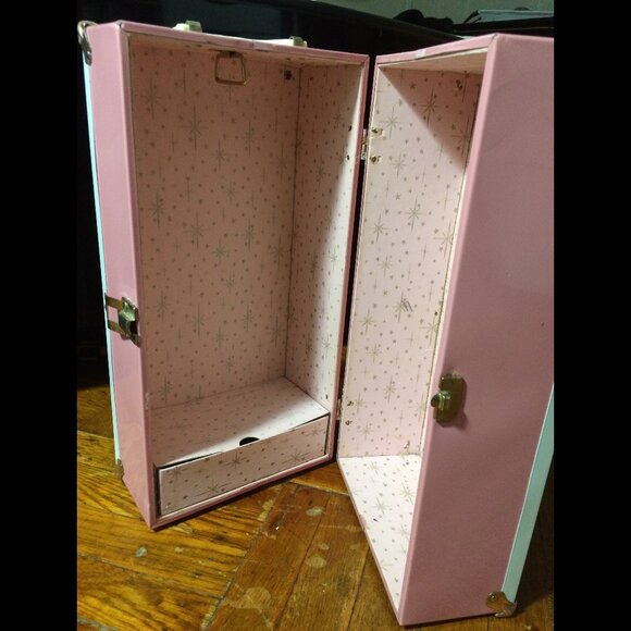 Vintage Pink Doll Clothing Trunk / Carrying Case - Picture 1 of 16